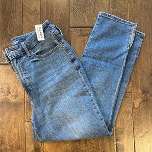 Old Navy Women’s NWT Size 12 Classic Blue Straight Leg Jeans
